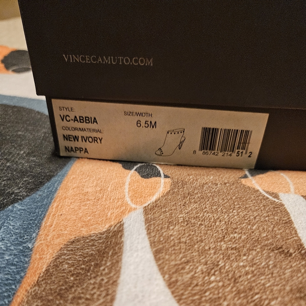 **NWOT**Vince Camuto - Picture 5 of 5